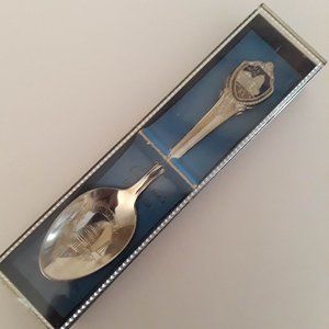 VINTAGE DEMI-TASSE TEASPOON - ABOUT 4.5" LONG - U.S. CAPITOL - ORIGINAL GIFT BOX